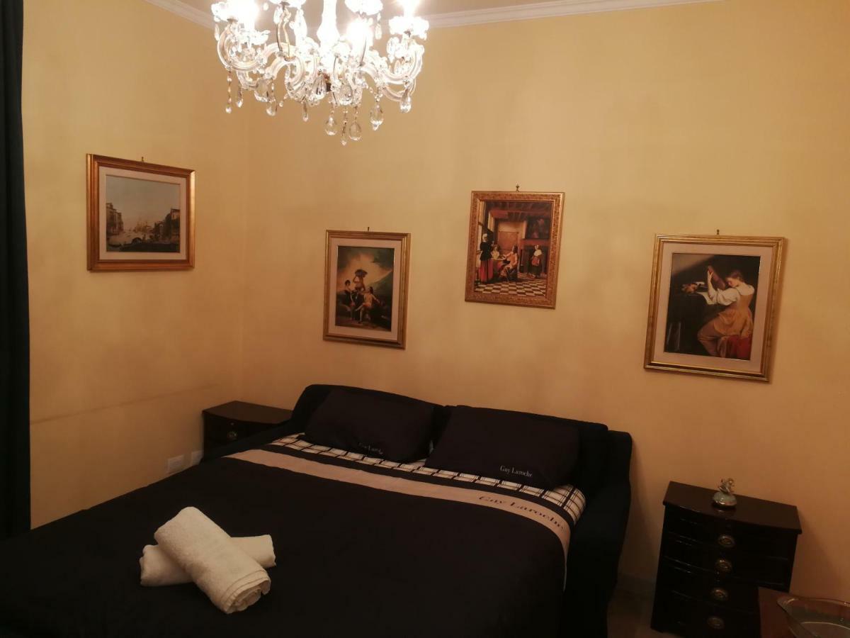 Attico Luxury Etnea Hotel Catánia Buitenkant foto