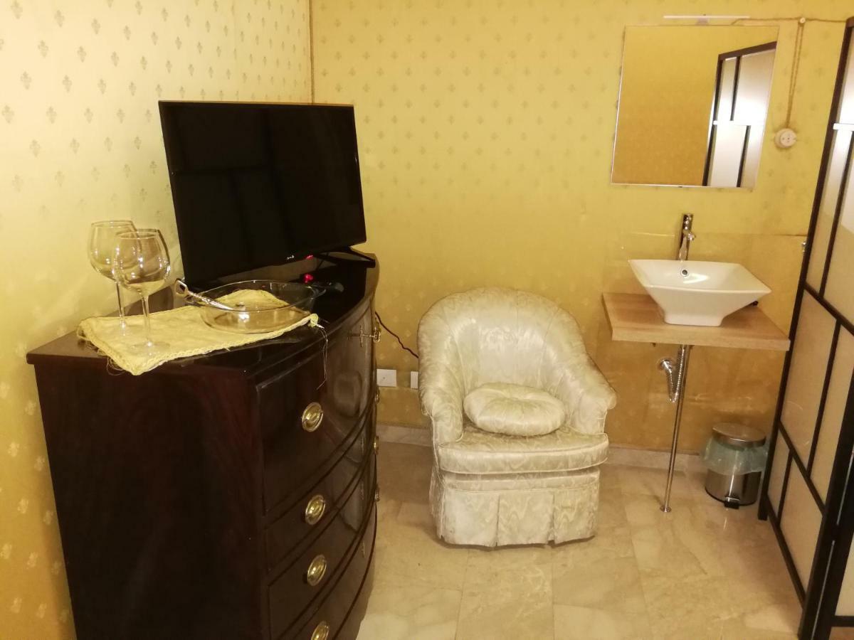 Attico Luxury Etnea Hotel Catánia Buitenkant foto